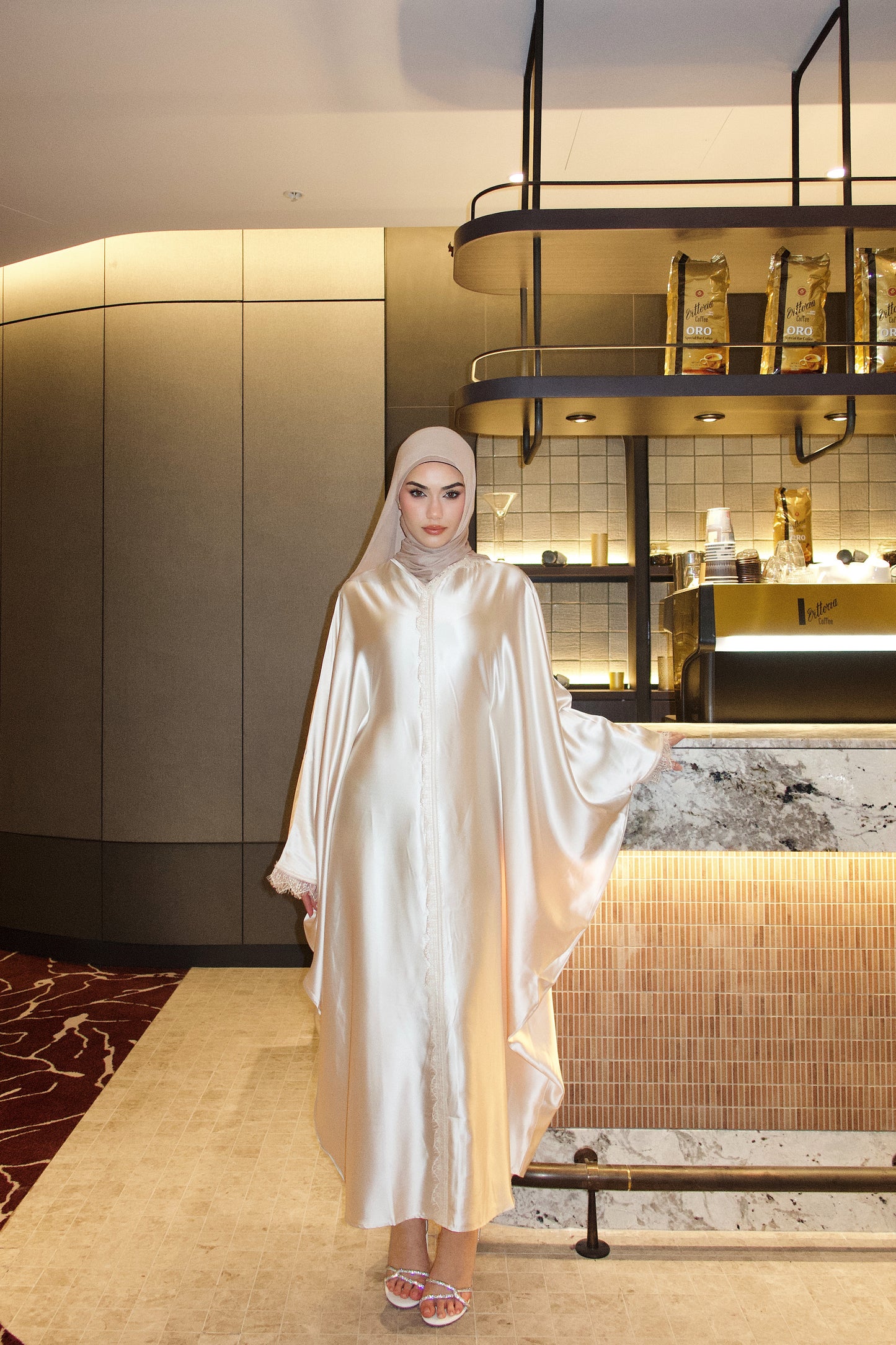 CHAMPAGNE PEARL ABAYA